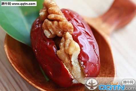 怀孕可以吃核桃红枣吗,有什么功效作用的吗,孕期能吃红枣补血吗 第2张 怀孕可以吃核桃红枣吗,有什么功效作用的吗,孕期能吃红枣补血吗 第2张
