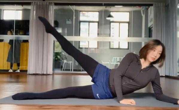 孕妇能压腿劈叉吗?适合孕妇做的运动有哪些,孕期劈叉有事吗 第2张 孕妇能压腿劈叉吗?适合孕妇做的运动有哪些,孕期劈叉有事吗 第2张