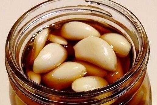 孕期吃醋蒜（什么可以解蒜头醋味）  第2张