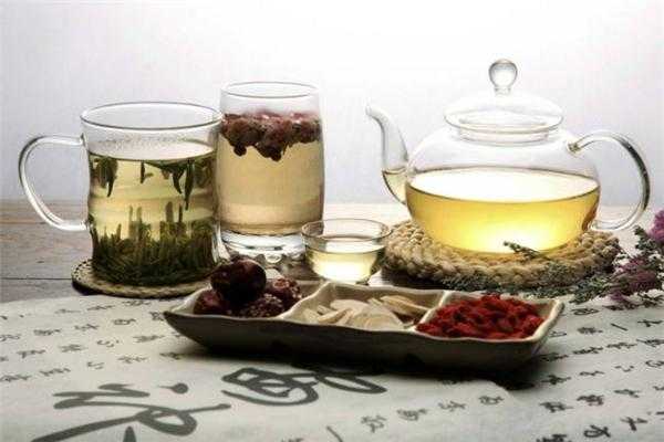 杜仲和枸杞能同时泡水喝吗,孕期喝杜仲茶好吗  第2张