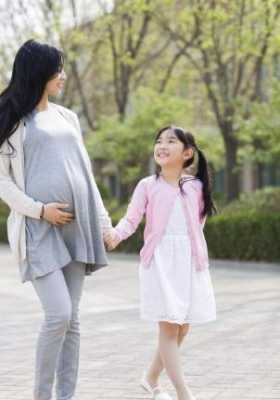 孕期走路快（孕期走路快对胎儿有影响吗）  第1张