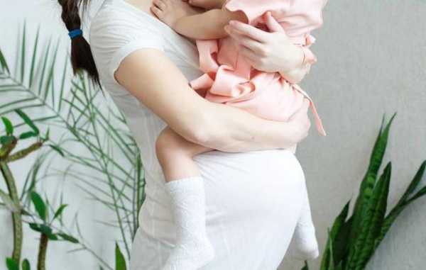 孕妇能不能抱小孩,孕期抱孩子会有影响吗图片 第2张 孕妇能不能抱小孩,孕期抱孩子会有影响吗图片 第2张