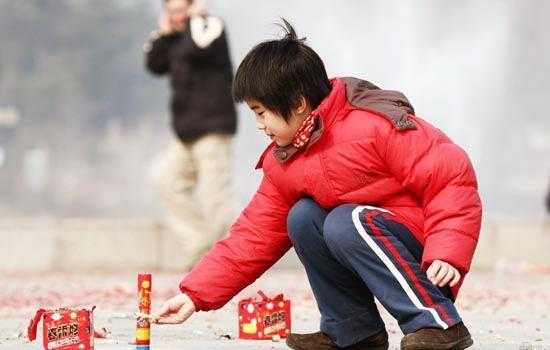 孕18周了，听说外面放鞭炮什么的或有巨响，怎么回事,突然巨响会吓到胎儿吗视频  第3张