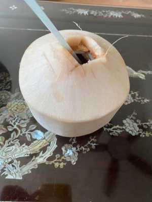 椰青能不能吃,对孕妇有什么作用,孕期吃椰青对胎儿好吗 第1张 椰青能不能吃,对孕妇有什么作用,孕期吃椰青对胎儿好吗 第1张