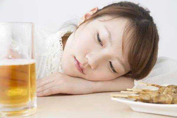 怀孕两个月的时候喝了一点点酒,孩子会因此受到影响的吗,男方喝酒怀孕对胎儿的影响有多大 第2张 怀孕两个月的时候喝了一点点酒,孩子会因此受到影响的吗,男方喝酒怀孕对胎儿的影响有多大 第2张