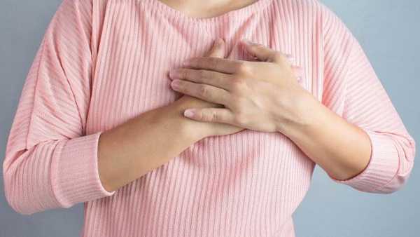 孕期乳房下面疼（孕期乳房下面疼是什么原因）  第1张