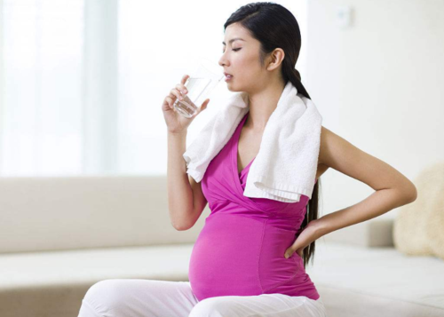孕晚期喝蜂蜜水可以软化宫颈吗,孕妇喝蜂蜜水胎儿头大正常吗 第2张 孕晚期喝蜂蜜水可以软化宫颈吗,孕妇喝蜂蜜水胎儿头大正常吗 第2张