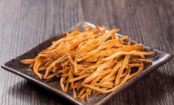 孕妇能不能吃黄花菜啊?快三个月了,孕期有哪些饮食禁忌,孕期头三个月注意事项和禁忌 第2张 孕妇能不能吃黄花菜啊?快三个月了,孕期有哪些饮食禁忌,孕期头三个月注意事项和禁忌 第2张