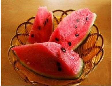 孕期西瓜(孕妇可以吃西瓜对胎儿有影响吗 ) 第1张 孕期西瓜(孕妇可以吃西瓜对胎儿有影响吗 ) 第1张