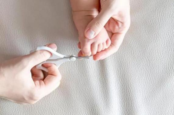 孕期做指甲(孕期做指甲对宝宝影响大吗) 第1张 孕期做指甲(孕期做指甲对宝宝影响大吗) 第1张