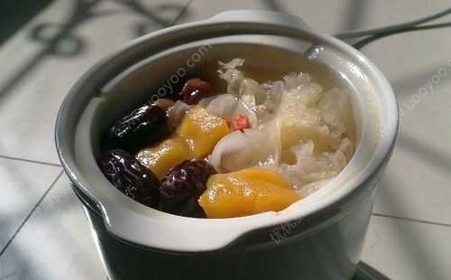 孕期前期饮食(孕早期可以吃银耳吗) 第2张 孕期前期饮食(孕早期可以吃银耳吗) 第2张