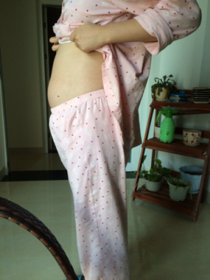 孕期肚子好小（孕期肚子好小孩子生下来却有七斤多）  第1张