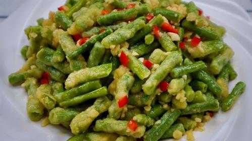 孕妇吃豆角对胎儿好吗(孕妇能吃花豆角吗) 第1张 孕妇吃豆角对胎儿好吗(孕妇能吃花豆角吗) 第1张